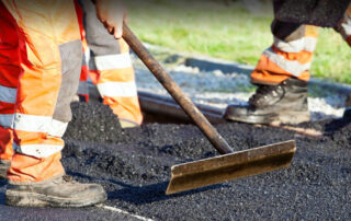 lavori asfaltatura strada castelgazzo fibra novi