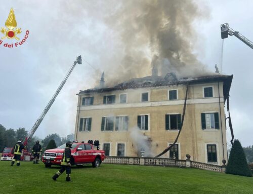 Incendio nella storica Villa Lomellina di Gavi: sul posto i Vigili del Fuoco