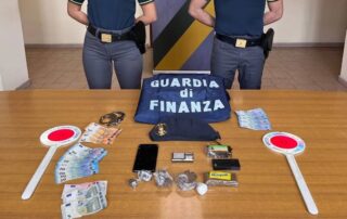 novi arresto droga guardia di finanza