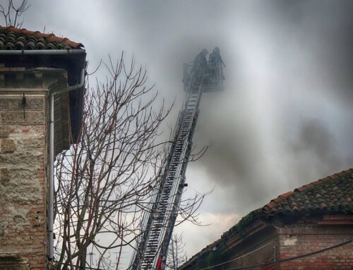 Incendio ex macello a Novi: Forza Italia chiede riunione urgente per fare chiarezza